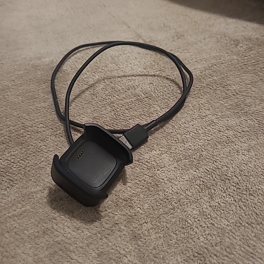Smartwatch Charging Dock - Black For Fitbit Versa